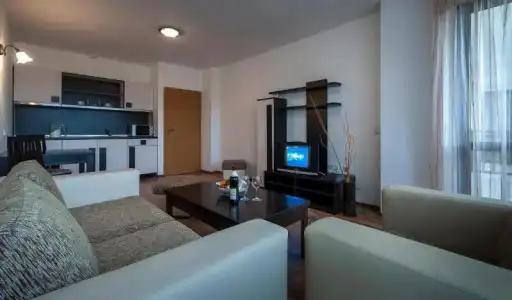 Grand Royale Apartment Complex & Spa - 29