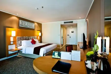 Royal Princess Larn Luang - 38