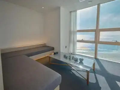 UH Suite The Haendae - 40