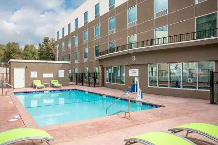 Holiday Inn Express & Suites Oakhurst - Yosemite Park Area by IHG - 10