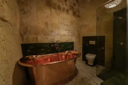 The Niche Cave - 167