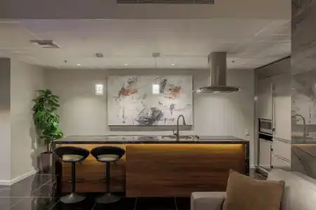 Beautiful Palms Place Suite - 200