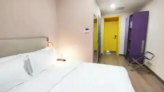 City Hostel - 50