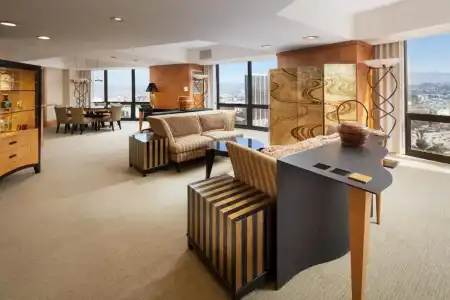 The Westin Bonaventure and Suites, Los Angeles - 5