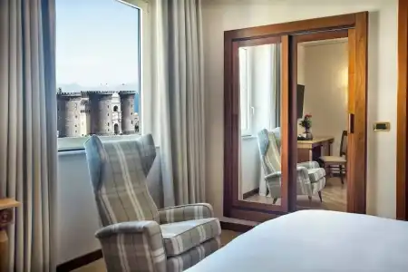 Renaissance Naples Mediterraneo - 54