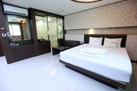 Brown Dot Sasang Renecite - 26