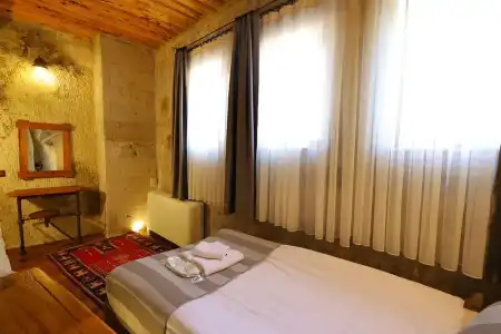 Sarnich Cave Suites - 65
