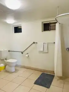 Airlie Beach Apartments - 30