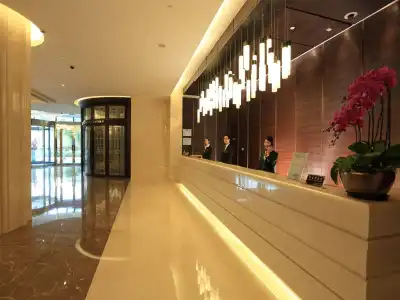 Evergreen Laurel Shanghai - 13
