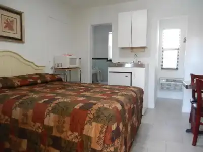 Shell Motel - 151