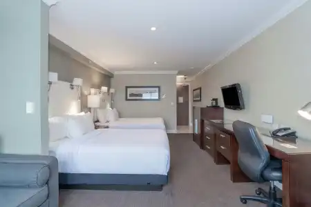 Sandman Signature Langley - 26