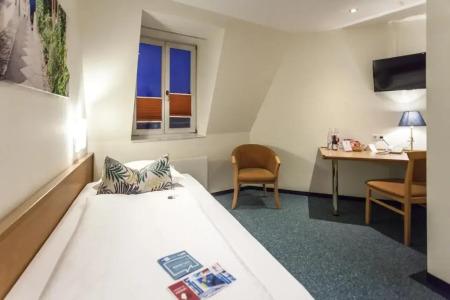 martas Allegra Berlin - 27