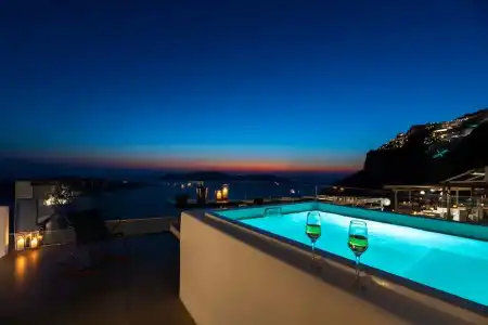 Daydream Luxury Suites - 121