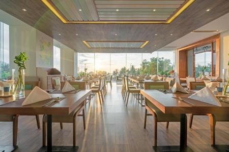 A La Carte Da Nang Beach - 42