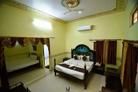 Vaishnavi - 94
