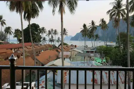 JJ Residence - 13