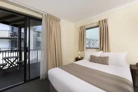 Lodestar Waterside Apartments - 2