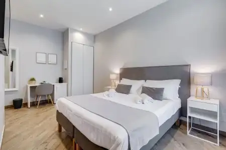 Colonna Luxury Suites - 14