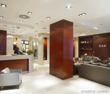 LATROUPE Grand Place Hostel - 22