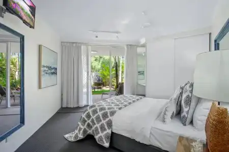 Noosa Tropicana - 239