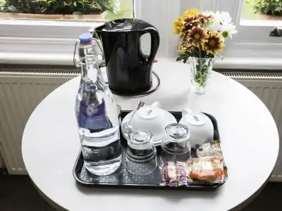 Primrose Guest House - 12