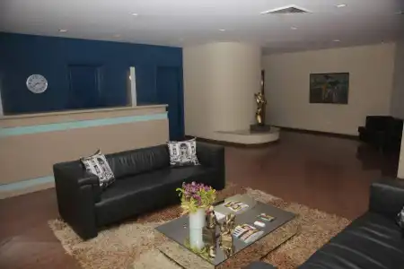 London Class Suites - 11
