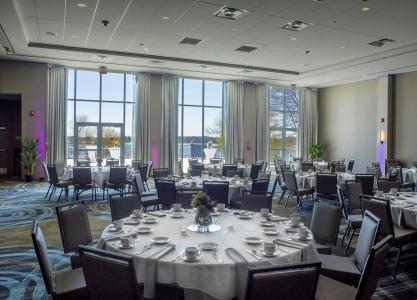 DoubleTree by Hilton Niagara Falls New York - 27