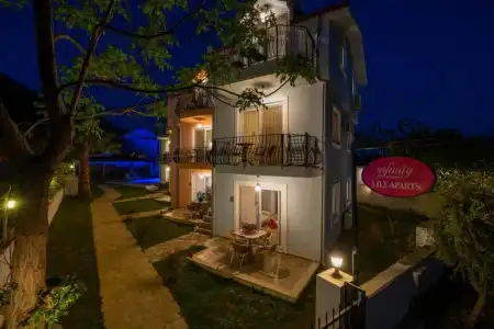 Infinity Lily Apartments - 29