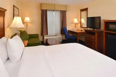 Hampton Inn & Suites Fredericksburg South - 35