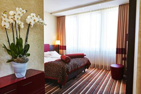 Steigenberger Graf Zeppelin - 4