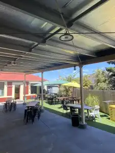 The Queensport Motel & Tavern - 22