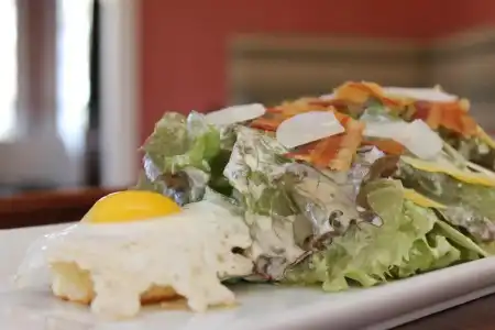 Yolanta’s Bed and Breakfast - 9