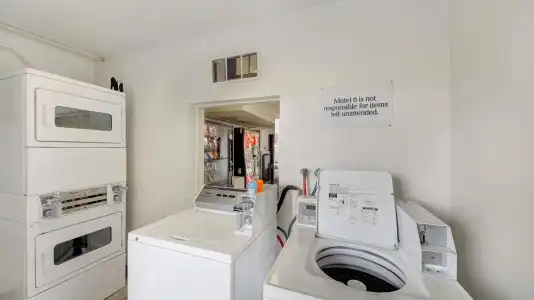 Motel 6 Wichita, KS - 21