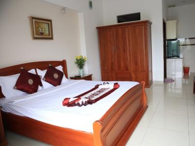 Hoa Phat & Apartment - 73