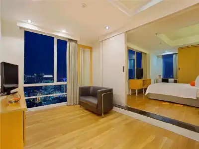 Harris Suites fx Sudirman - 6