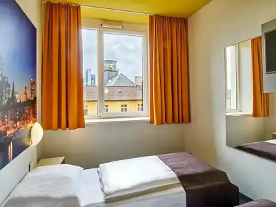 B&B Frankfurt-Hbf - 23