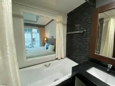 77 Patong & Spa - 172