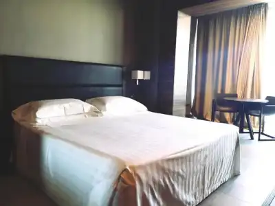 Waldorf Suite - 32