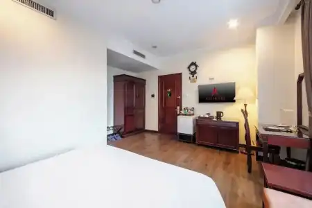 A25 Premium - 15 Tran Quoc Toan - 51