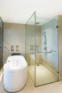 Courtyard by Marriott Mumbai International Airport - 76