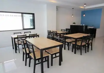 Tiya House Rooms & Cafe - 10
