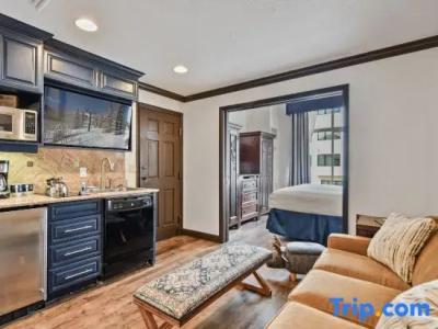Hiso Place - 105