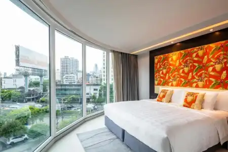 Clover Asoke - 3