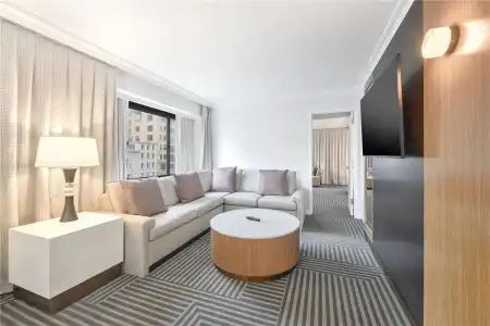 Capital Hilton - 49
