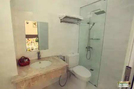 Lucas Inn - 9