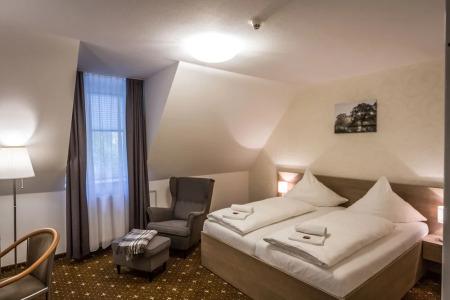 Bernstein Acamed Resort - 34