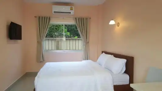 Jirasin Ranong Apartment - 28