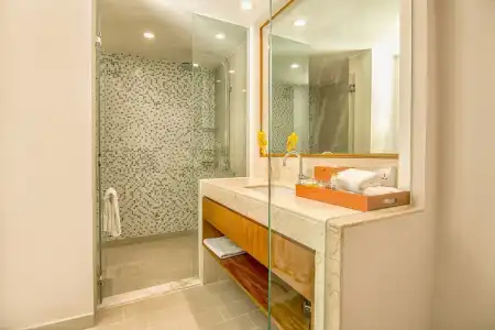 Central Mansions Serviced Apartment - 9