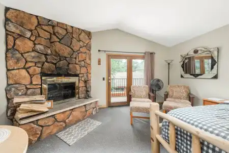 4 Seasons Inn on Fall River - 106