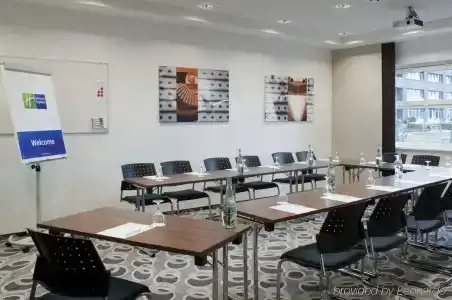 Holiday Inn Express Bremen Airport by IHG - 13